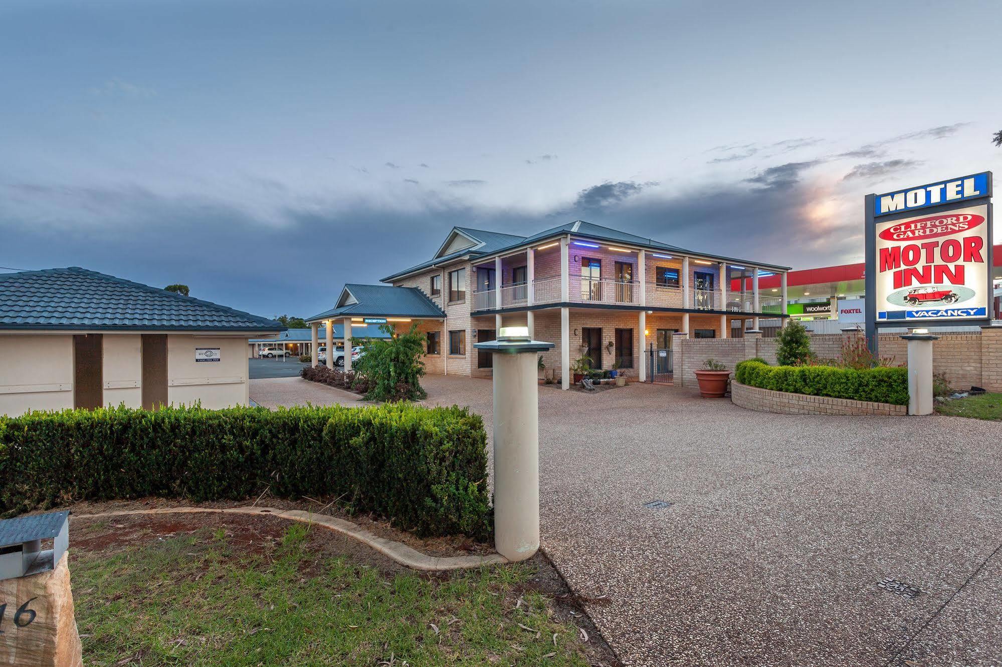 Clifford Gardens Motor Inn Toowoomba Exterior foto